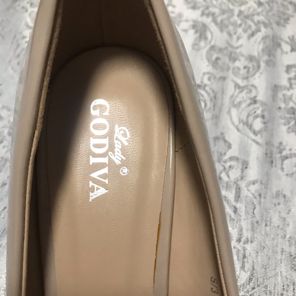 Lady Godiva pumps - Picture 6 of 6